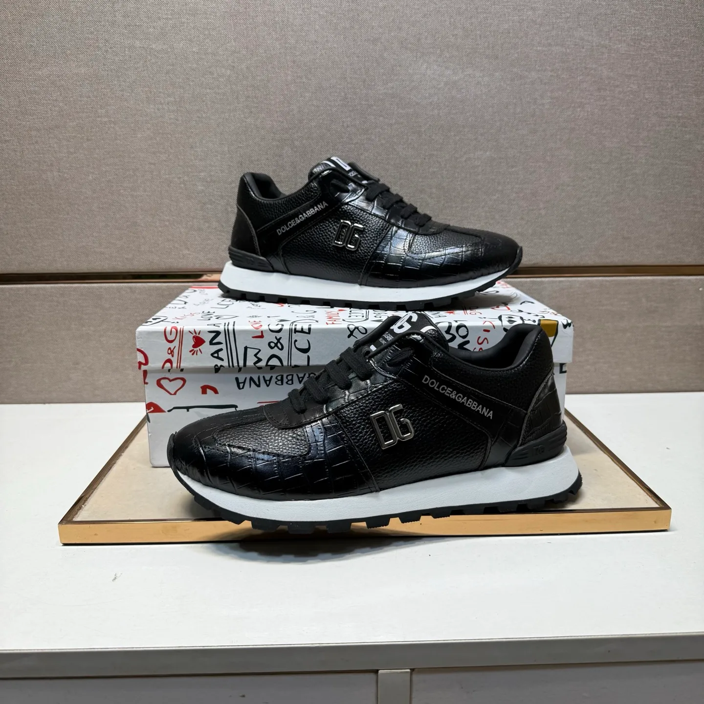 Men's men's shoes 💰pp460【DG～】Men's casual shoes 2025z cabinet sales simultaneously 🔶Size: 38-44 #️⃣ 🔷2 colors🔜The upper is made of multi-material splicing➕Genuine leather lining, comfortable and breathable, sole: original comfortable and wear-resistant outsole, ⚠️Real shot📱Photographed🎬The real thing is better📢📢📢